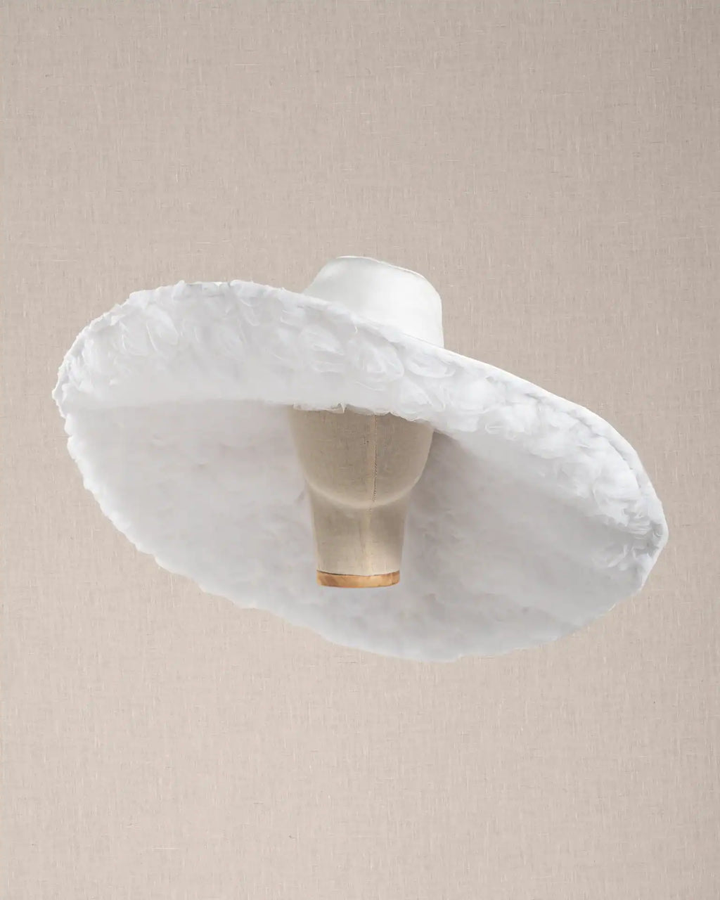 Cappello Couture Impermeabile Bianco