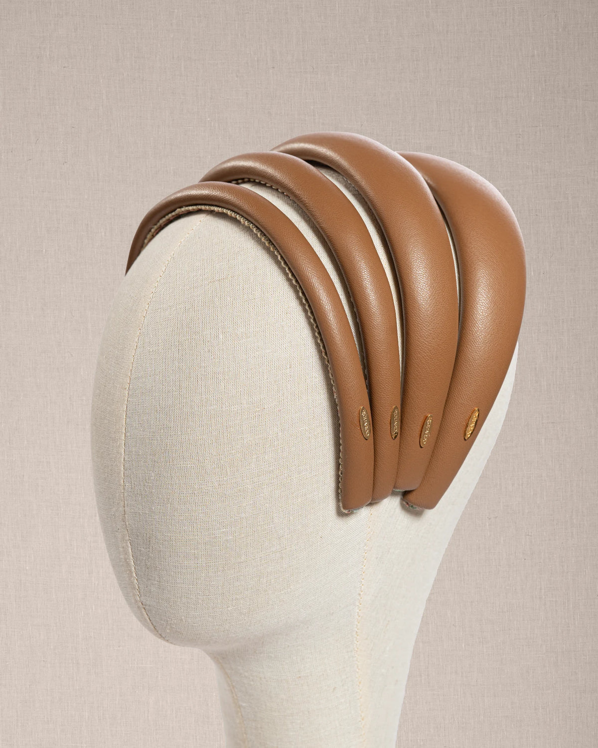 Cerchietto Élan in Ecopelle Caramel Nude