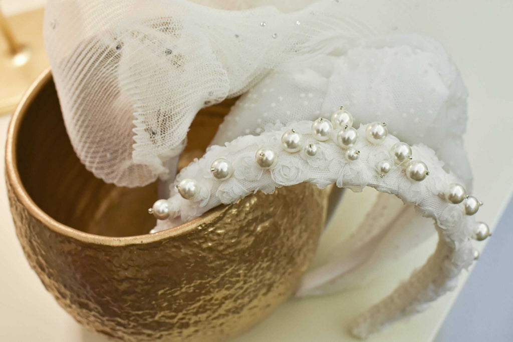 Roselline di tulle bianco e Perle