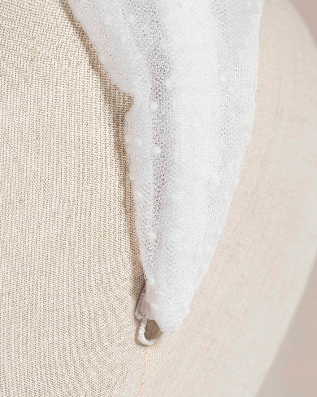 Nodo Tulle Plumetis