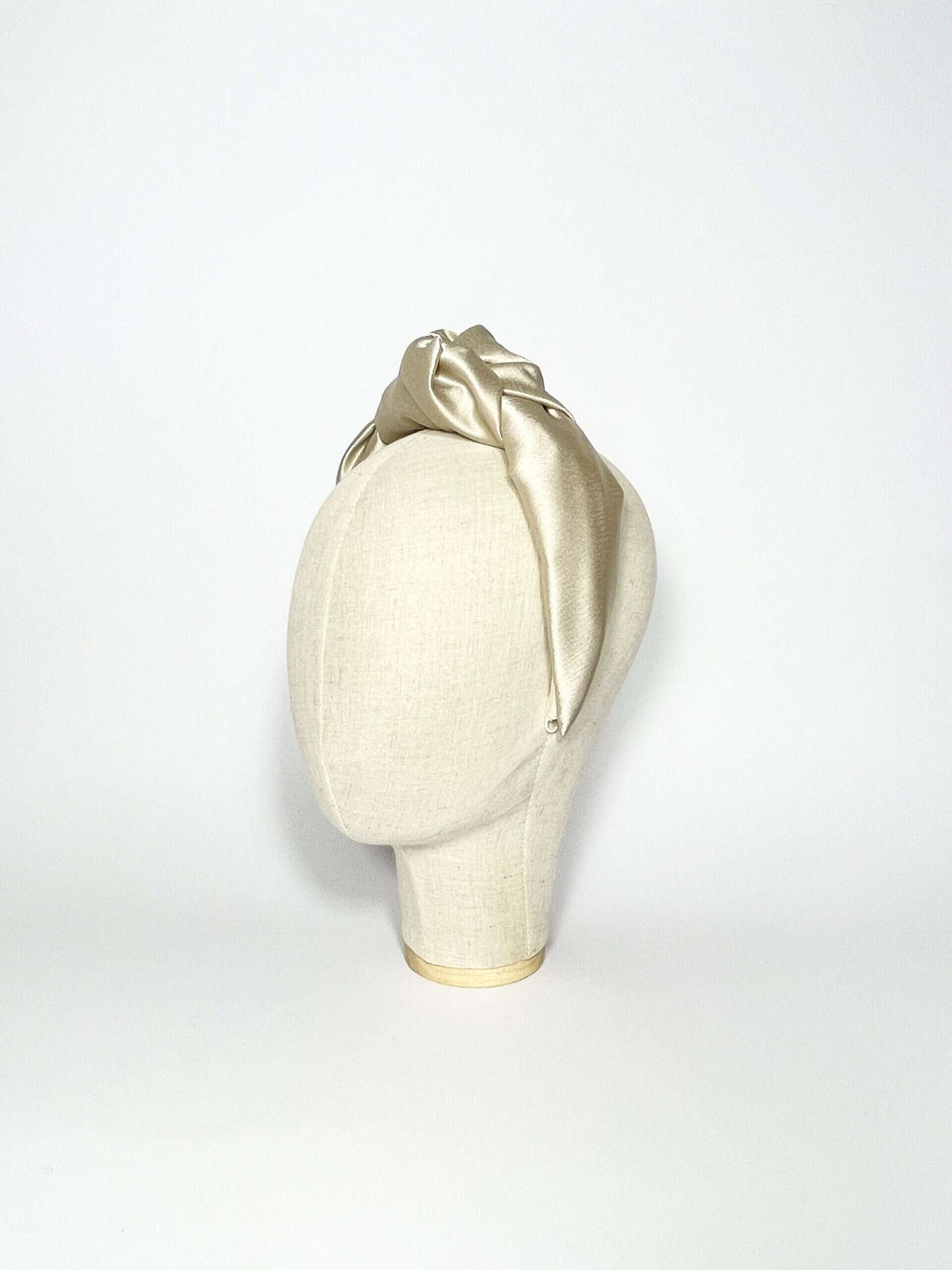 Nodo Oro Chiaro Beige