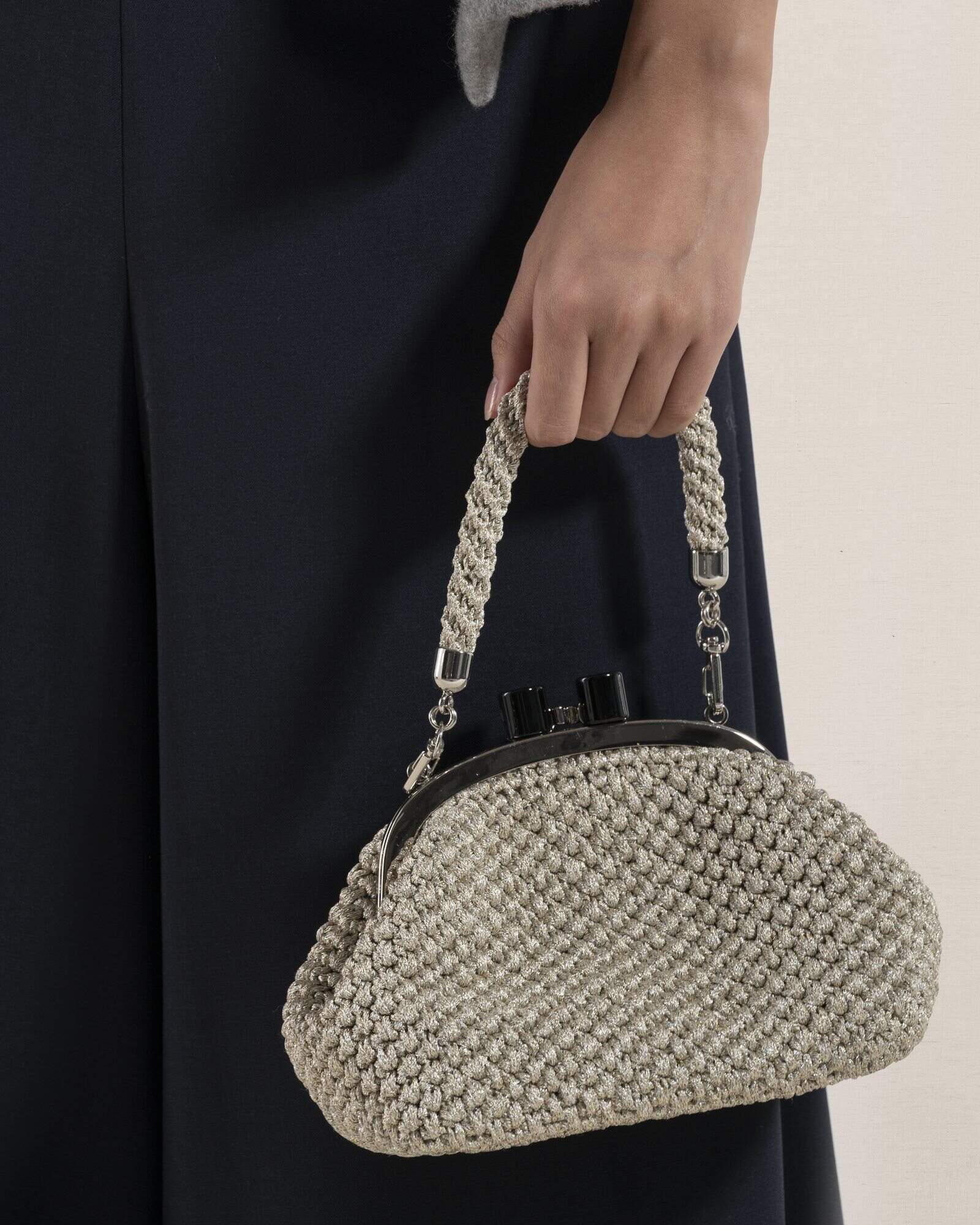 Clutch "COSTIERA" argento