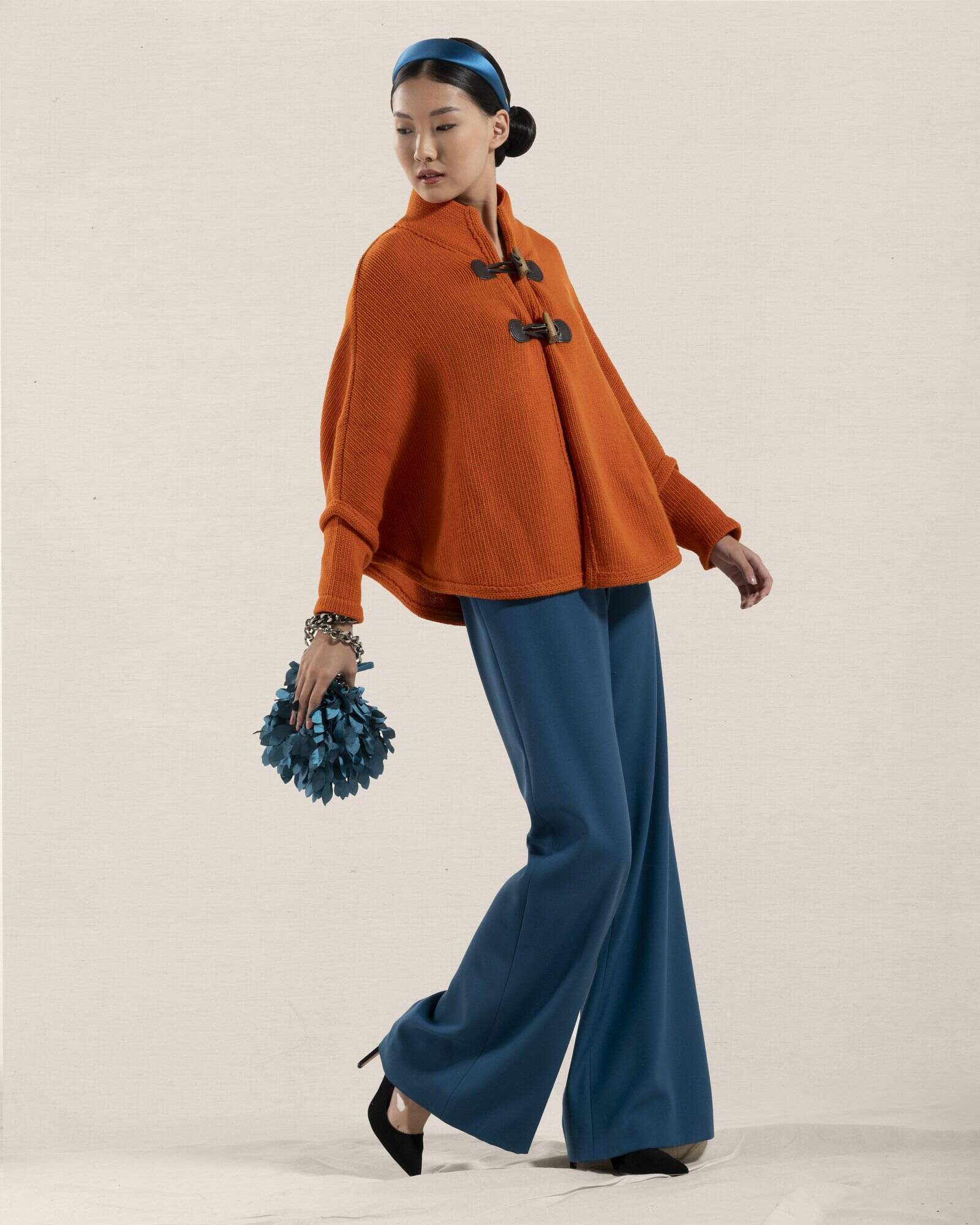 Clutch Petalosa Fluffy Pavone