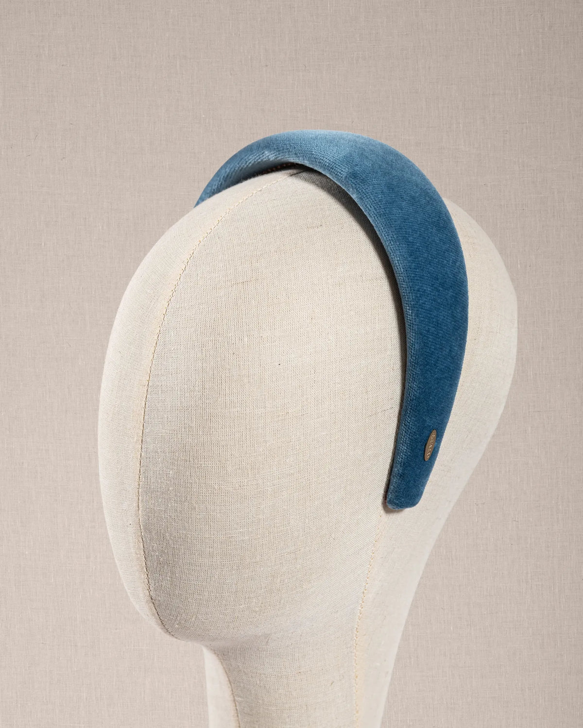Cerchietto Alma in Velluto Azzurro Polvere