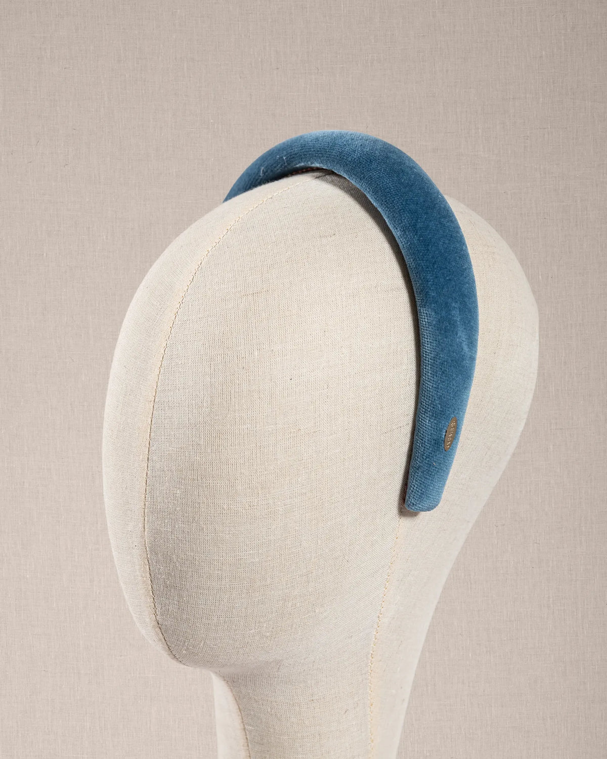 Cerchietto Alma in Velluto Azzurro Polvere