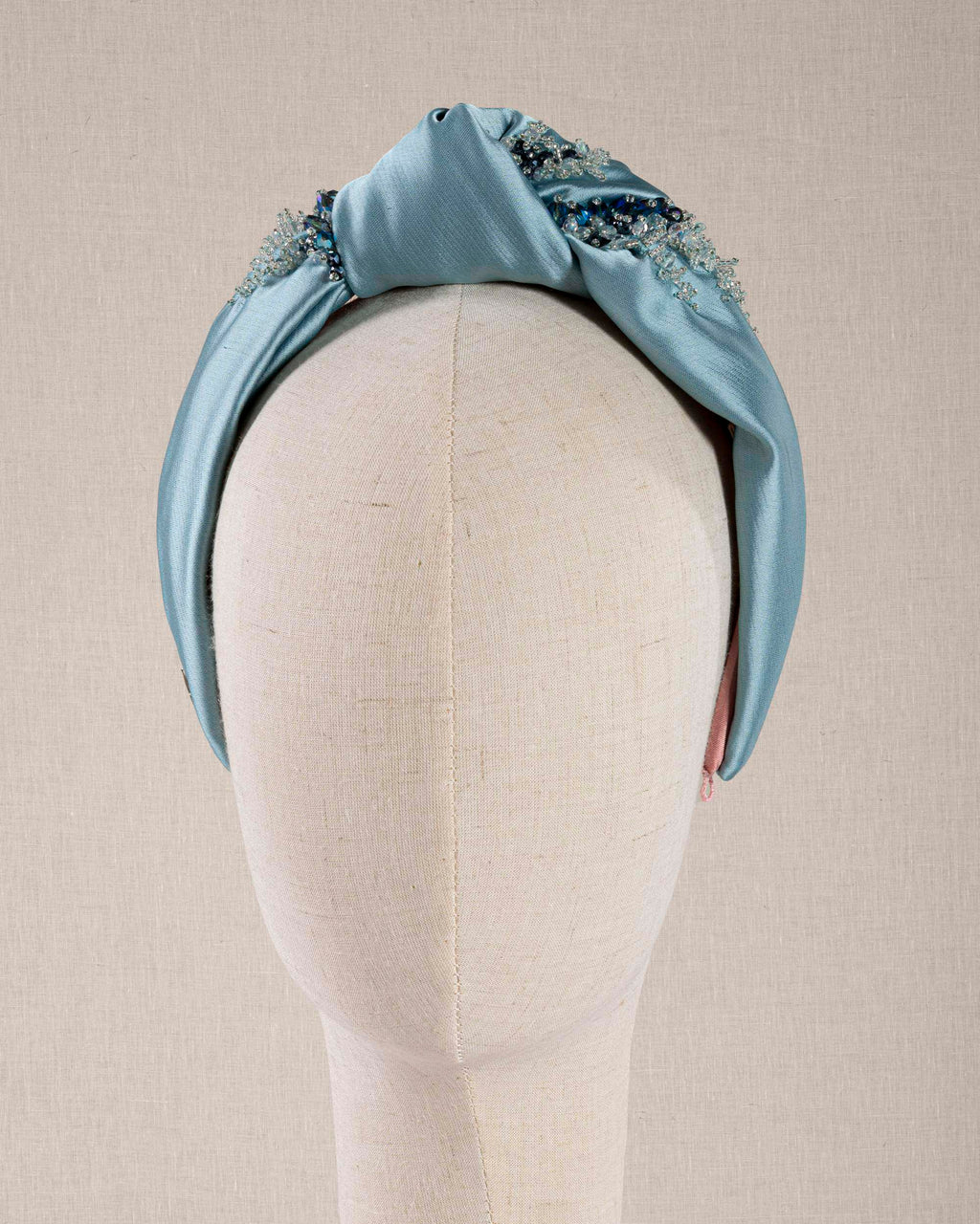 Nodo Azzurro Ricamato