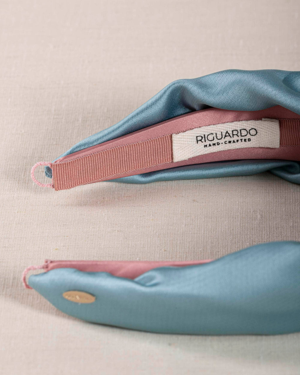 Nodo Azzurro Ricamato