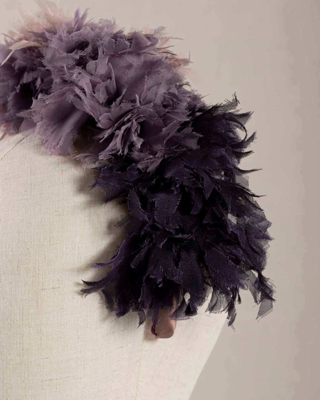 Trilogy di Chiffon di Sete Viola
