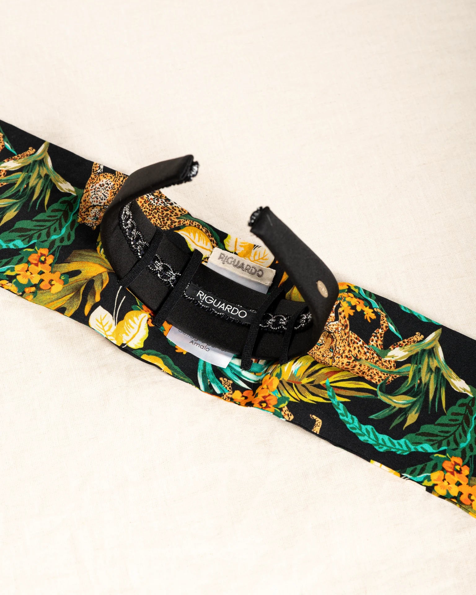 Fascia Jungle nera