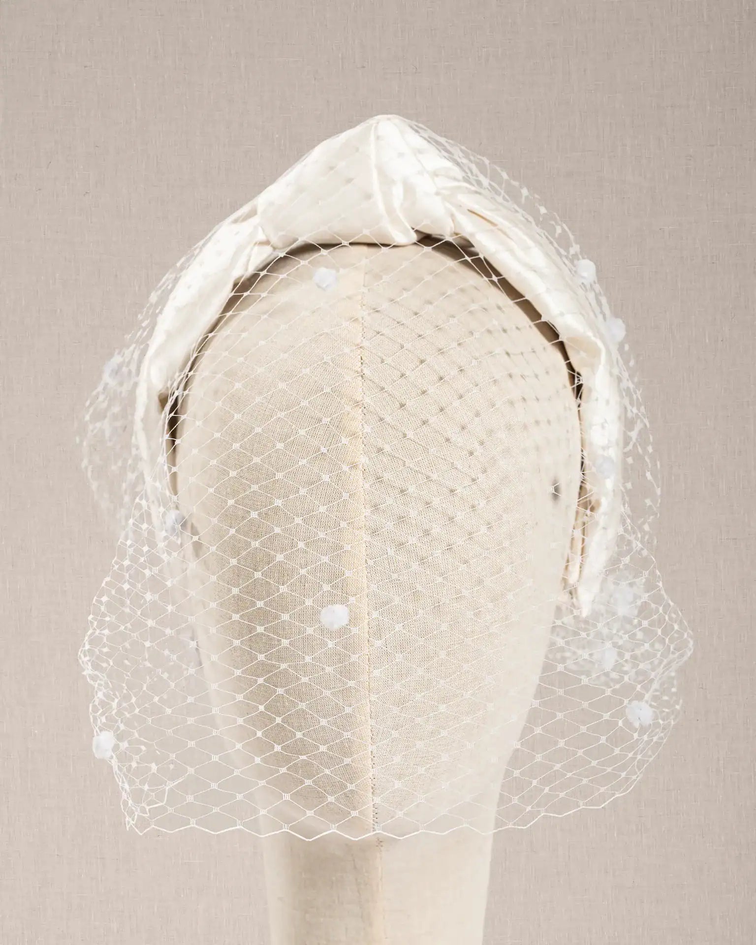 Nodo Satin Bianco con Veletta