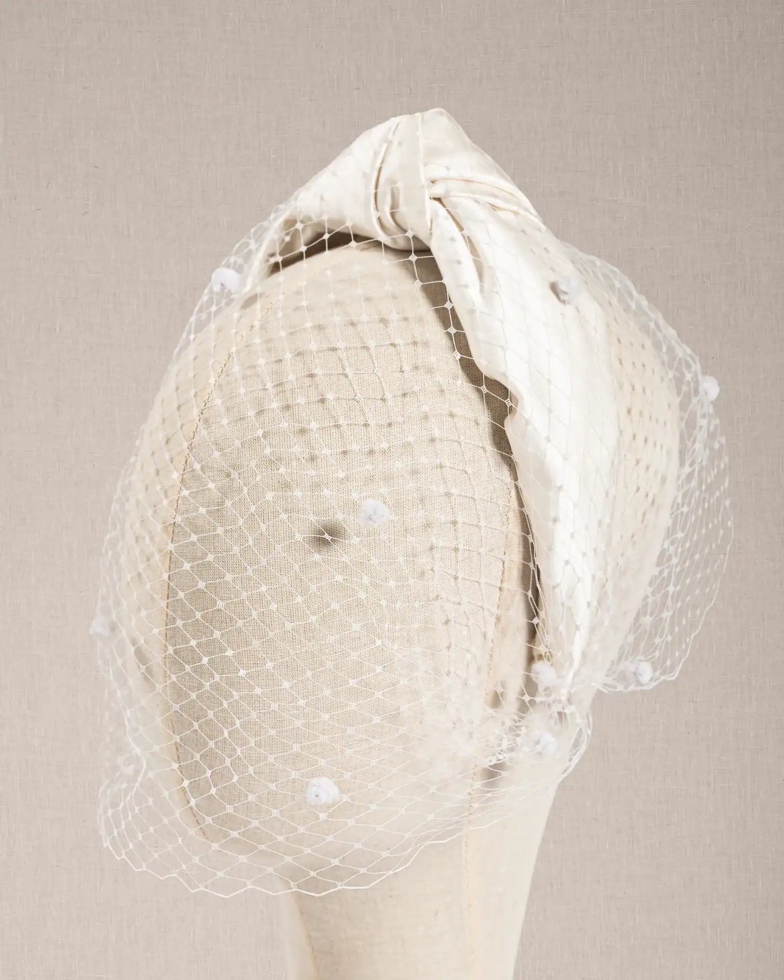 Nodo Satin Bianco con Veletta